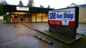 SM-gun-shop-300x170.jpg